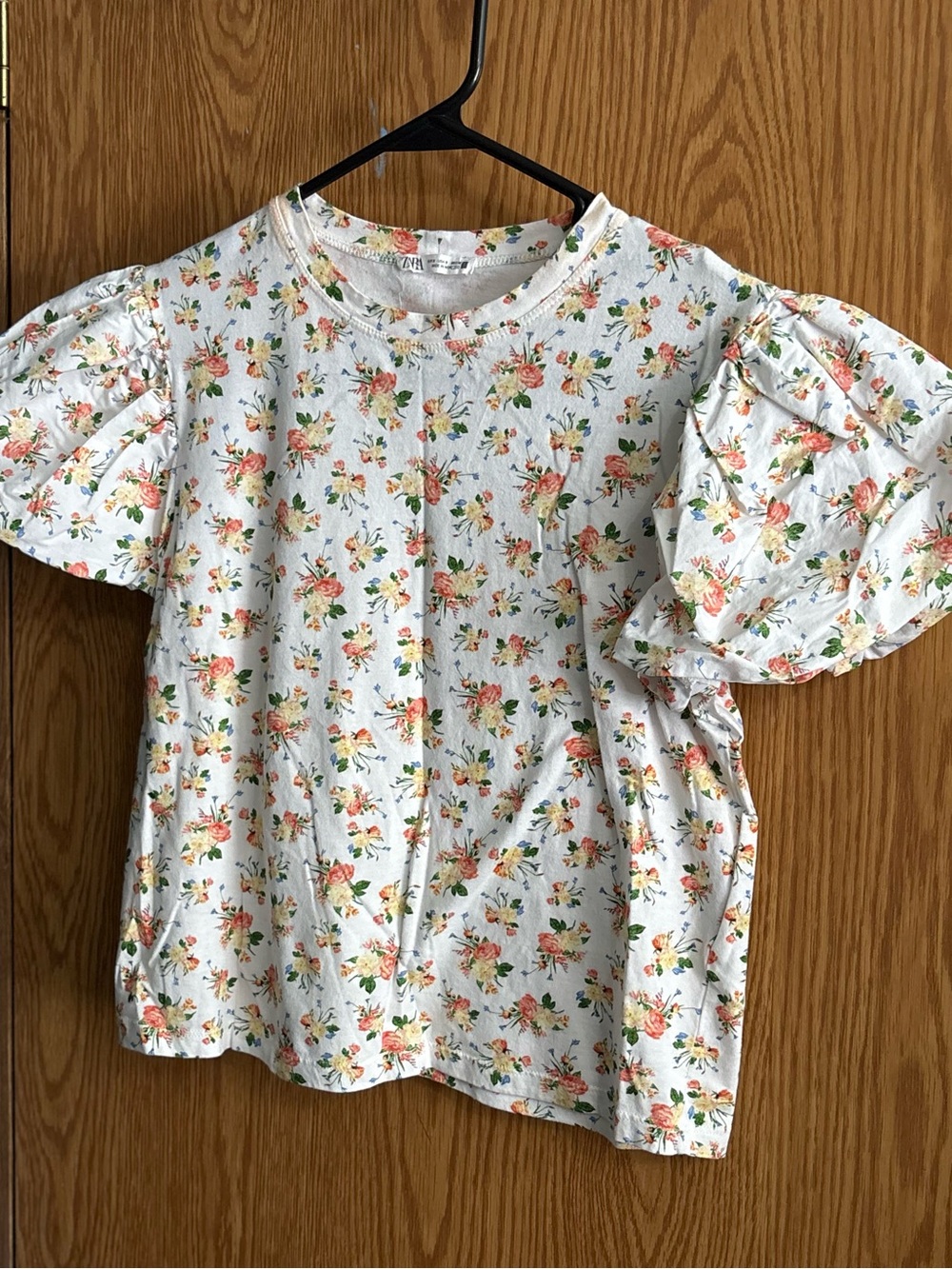 Zara White Floral Puff-Sleeve Tee
